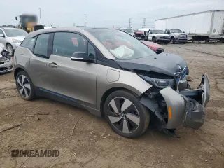 2017 BMW i3 with VIN WBY1Z8C30HV893329, listed as a Copart auction lot 64370455 with 59,151 mi miles and Clean title. Bid and sale history available at DreamBid. Image 4.