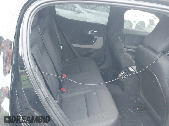 2022 Polestar 2 z VIN LPSED3KA7NL059630, wystawiony jako IAAI lot #41489411 z przebiegiem 80 418 mil mil oraz . Historia ofert i sprzedaży dostępna na DreamBid. Obrazek 8.