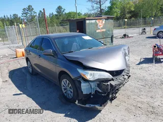 2017 Toyota Camry XLE with VIN 4T1BF1FK2HU279053, listed as a IAAI auction lot 42050455 with 100,896 mi miles. Bid and sale history available at carsss.com. Image 1.