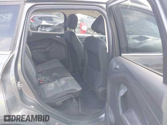 2013 Ford Escape SE z VIN 1FMCU0GX0DUD90385, wystawiony jako IAAI lot #42557540 z przebiegiem 147 529 mil mil oraz . Historia ofert i sprzedaży dostępna na DreamBid. Obrazek 8.