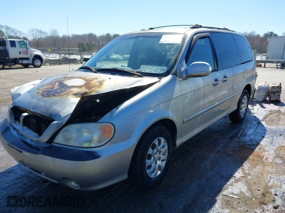 2005 Kia Sedona LX with VIN KNDUP131456627909, listed as a IAAI auction lot 41771442 with 1 mi miles. Bid and sale history available at carsss.com. Image 2.