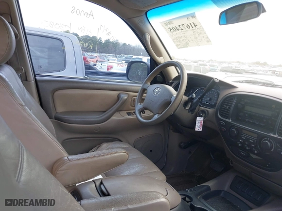 2005 Toyota Sequoia SR5 with VIN 5TDZT34A95S248173, listed as a IAAI auction lot 41672405 with 258,738 mi miles. Bid and sale history available at carsss.com. Image 5.
