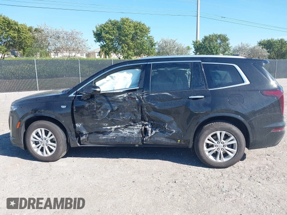 2021 Cadillac XT6 Luxury with VIN 1GYKPAR48MZ171154, listed as a IAAI auction lot 41639465 with 41,183 mi miles. Bid and sale history available at carsss.com. Image 14.