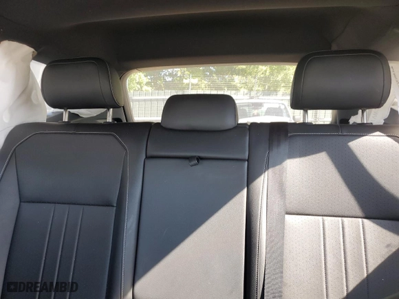 2023 Volkswagen Tiguan SE R-Line Black with VIN 3VV8B7AXXPM134962, listed as a Copart auction lot 70761024 with 17,783 mi miles and Salvage Title. Bid and sale history available at carsss.com. Image 10.