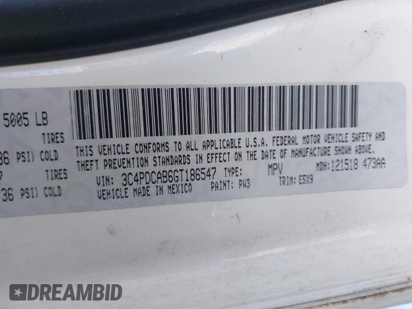 2016 Dodge Journey SE with VIN 3C4PDCAB6GT186547, listed as a IAAI auction lot 41263862 with 200,748 mi miles. Bid and sale history available at carsss.com. Image 9.