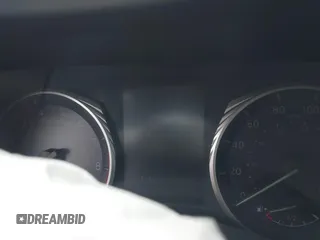 2014 Infiniti Q50 Premium z VIN JN1BV7AP8EM674625, wystawiony jako IAAI lot #41922173 z przebiegiem Nie podano mil oraz . Historia ofert i sprzedaży dostępna na DreamBid. Obrazek 7.