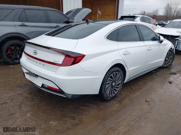 2023 Hyundai Sonata Hybrid Limited with VIN KMHL54JJ3PA065907, listed as a IAAI auction lot 41491036 with 49,943 mi miles. Bid and sale history available at carsss.com. Image 4.
