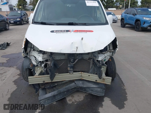 2015 Nissan NV200 SV with VIN 3N6CM0KN8FK727671, listed as a IAAI auction lot 41727194 with 165,776 mi miles. Bid and sale history available at carsss.com. Image 6.