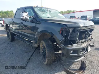 2019 Ford F-250 XL z VIN 1FT7W2B69KEG82649, wystawiony jako IAAI lot #42119089 z przebiegiem 147 490 mil mil oraz . Historia ofert i sprzedaży dostępna na DreamBid. Obrazek 1.