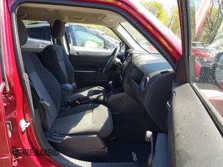 2016 Jeep Patriot Sport with VIN 1C4NJPBA1GD749488, listed as a IAAI auction lot 42039840 with 135,565 mi miles and . Bid and sale history available at DreamBid. Image 5.