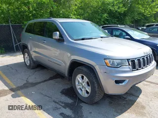2017 Jeep Grand Cherokee Altitude z VIN 1C4RJFAG3HC811787, wystawiony jako IAAI lot #42431717 z przebiegiem 170 840 mil mil oraz . Historia ofert i sprzedaży dostępna na DreamBid. Obrazek 1.