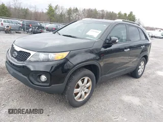 2013 Kia Sorento LX with VIN 5XYKT3A61DG414943, listed as a IAAI auction lot 42093804 with 109,039 mi miles. Bid and sale history available at carsss.com. Image 2.