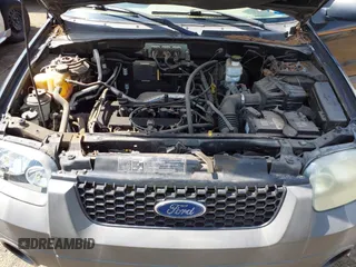 2007 Ford Escape XLS с VIN 1FMYU02ZX7KB08803, выставлен на аукционе IAAI как лот 41878290 с пробегом 163 983 миль миль и . История ставок и продаж доступна на DreamBid. Изображение 10.