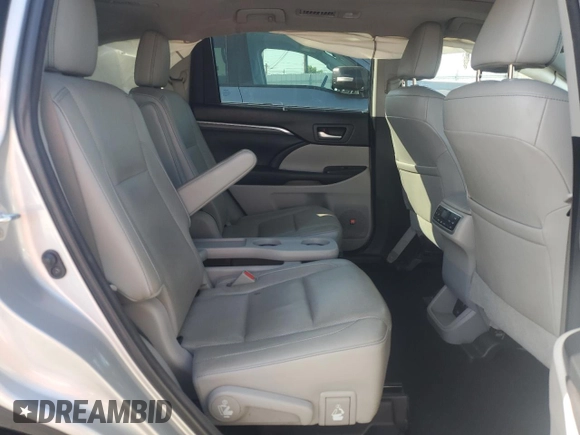 2017 Toyota Highlander Limited with VIN 5TDDZRFH4HS373365, listed as a Copart auction lot 61875495 with 90,465 mi miles and Salvage title. Bid and sale history available at DreamBid. Image 11.