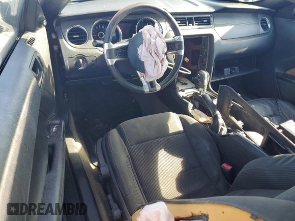 2014 Ford Mustang V6 with VIN 1ZVBP8EM9E5208500, listed as a Copart auction lot 53519595 with 136,622 mi miles and Clean Title. Bid and sale history available at carsss.com. Image 8.