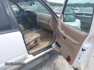 1999 Ford Explorer XL с VIN 1FMDU32E7XZC12721, выставлен на аукционе IAAI как лот 42093767 с пробегом 229 671 миль миль и . История ставок и продаж доступна на DreamBid. Изображение 5.