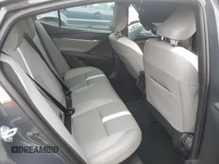 2025 Toyota Camry LE z VIN 4T1DAACK1SU542071, wystawiony jako Copart lot #54519935 z przebiegiem Nie podano mil oraz Nie do naprawy • Non repairable. Historia ofert i sprzedaży dostępna na DreamBid. Obrazek 10.
