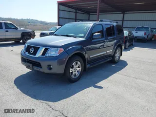 2011 Nissan Pathfinder SV with VIN 5N1AR1NNXBC622963, listed as a IAAI auction lot 41930318 with 208,272 mi miles. Bid and sale history available at carsss.com. Image 2.