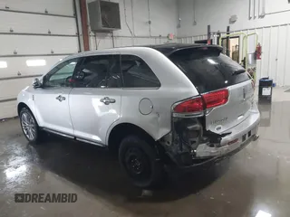 2014 Lincoln MKX with VIN 2LMDJ8JK7EBL16661, listed as a IAAI auction lot 41595967 with 77,868 mi miles. Bid and sale history available at carsss.com. Image 3.