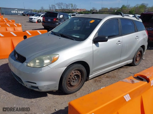 2003 Toyota Matrix Std with VIN 2T1KR32E73C156717, listed as a IAAI auction lot 42006627 with 204,090 mi miles. Bid and sale history available at carsss.com. Image 2.