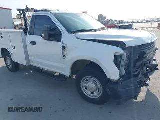 2017 Ford Super Duty F-250 SRW XL with VIN 1FDBF2A66HEC34529, listed as a IAAI auction lot 41540712 with 112,830 mi miles. Bid and sale history available at carsss.com. Image 1.