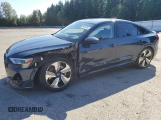 2021 Audi e-tron Sportback Prestige z VIN WA13AAGE8MB037626, wystawiony jako Copart lot #69024824 z przebiegiem 21 649 mil mil oraz Szkody całkowita. Historia ofert i sprzedaży dostępna na DreamBid. Obrazek 1.