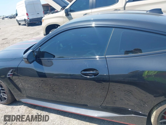 2023 BMW 4 Series z VIN WBS63AZ04PCL58455, wystawiony jako IAAI lot #42134004 z przebiegiem 4 589 mil mil oraz . Historia ofert i sprzedaży dostępna na DreamBid. Obrazek 14.