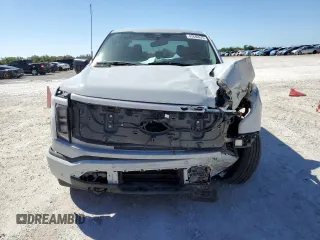 2024 Ford F-150 Lightning Flash z VIN 1FT6W3L70RWG11725, wystawiony jako Copart lot #47840675 z przebiegiem Nie podano mil oraz Szkody całkowita. Historia ofert i sprzedaży dostępna na DreamBid. Obrazek 5.