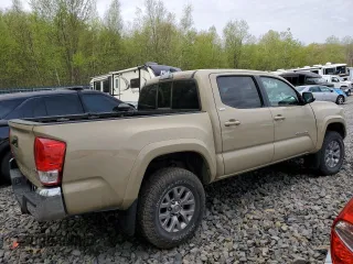 2016 Toyota Tacoma SR with VIN 3TMCZ5AN2GM021949, listed as a Copart auction lot 53678795 with 457,947 mi miles and Salvage Title. Bid and sale history available at carsss.com. Image 3.