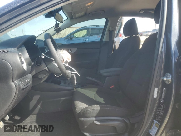 2021 Kia Forte FE with VIN 3KPF24AD1ME407349, listed as a Copart auction lot 47695845 with 31,405 mi miles and Salvage Title. Bid and sale history available at carsss.com. Image 7.