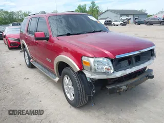 2007 Ford Explorer Eddie Bauer z VIN 1FMEU74E27UA61437, wystawiony jako IAAI lot #42241655 z przebiegiem 204 711 mil mil oraz . Historia ofert i sprzedaży dostępna na DreamBid. Obrazek 1.