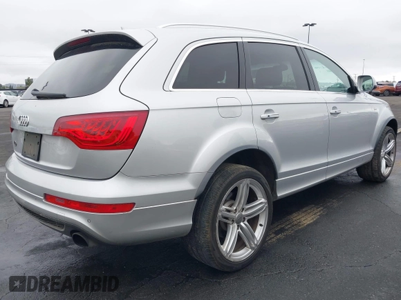 2013 Audi Q7 S line Prestige с VIN WA1DGAFE1DD002015, выставлен на аукционе IAAI как лот 42171470 с пробегом 165 026 миль миль и . История ставок и продаж доступна на DreamBid. Изображение 4.