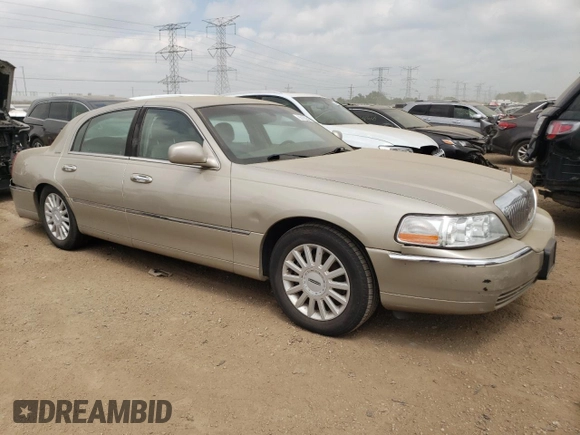 2005 Lincoln Town Car Signature z VIN 1LNHM81W25Y666645, wystawiony jako Copart lot #56103945 z przebiegiem 168 883 mil mil oraz Czysty tytuł • Clean title. Historia ofert i sprzedaży dostępna na DreamBid. Obrazek 4.