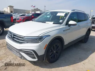 2024 Volkswagen Tiguan SE with VIN 3VV3B7AX9RM098307, listed as a IAAI auction lot 41941586 with 16,945 mi miles and . Bid and sale history available at DreamBid. Image 19.