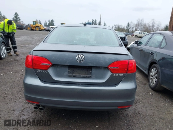 2013 Volkswagen Jetta Sedan SE with VIN 3VWDP7AJ3DM436807, listed as a IAAI auction lot 41846829 with 104,253 mi miles. Bid and sale history available at carsss.com. Image 16.