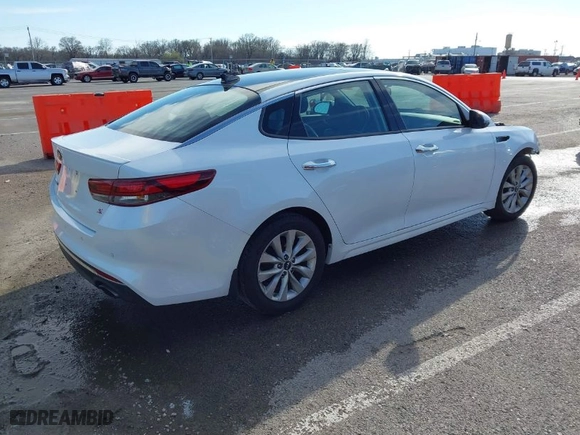 2018 Kia Optima LX with VIN 5XXGT4L30JG198968, listed as a IAAI auction lot 41806847 with 97,081 mi miles. Bid and sale history available at carsss.com. Image 4.