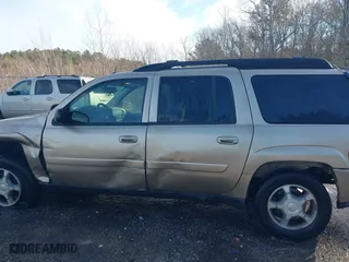 2005 Chevrolet TrailBlazer LS with VIN 1GNES16S356113516, listed as a IAAI auction lot 41395577 with 267,799 mi miles. Bid and sale history available at carsss.com. Image 14.