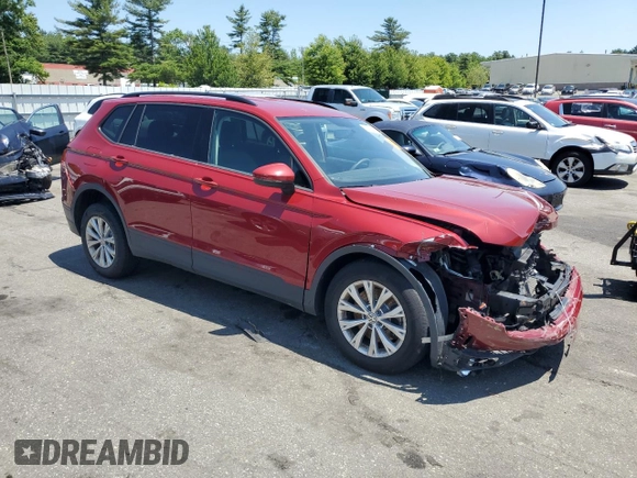 2018 Volkswagen Tiguan S z VIN 3VV0B7AX5JM209488, wystawiony jako Copart lot #61195035 z przebiegiem Nie podano mil oraz Szkoda całkowita • Salvage title. Historia ofert i sprzedaży dostępna na DreamBid. Obrazek 4.