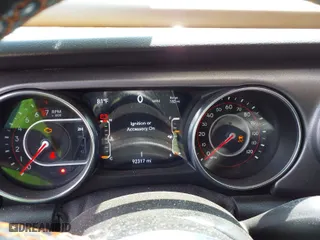 2021 Jeep Gladiator Mojave with VIN 1C6JJTEG6ML533927, listed as a IAAI auction lot 42056253 with 92,317 mi miles. Bid and sale history available at carsss.com. Image 7.