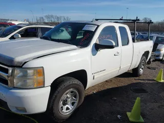 2009 Chevrolet Silverado 1500 LTZ with VIN 1GCEK39079Z114929, listed as a IAAI auction lot 41494959 with 305,078 mi miles. Bid and sale history available at carsss.com. Image 20.