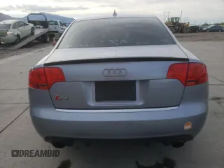 2006 Audi S4 SE z VIN WUAGL78E26A700073, wystawiony jako Copart lot #72076464 z przebiegiem 110 259 mil mil oraz Szkody całkowita. Historia ofert i sprzedaży dostępna na DreamBid. Obrazek 6.