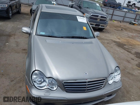 2005 Mercedes-Benz C 230 Kompressor with VIN WDBRF40J15A742736, listed as a IAAI auction lot 41936443 with 168,024 mi miles and . Bid and sale history available at DreamBid. Image 12.