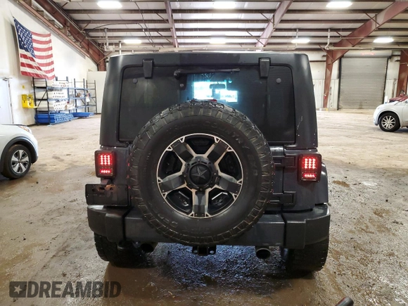 2017 Jeep Wrangler Unlimited Sahara z VIN 1C4BJWEG9HL698729, wystawiony jako Copart lot #55981555 z przebiegiem 117 556 mil mil oraz Czysty tytuł • Clean title. Historia ofert i sprzedaży dostępna na DreamBid. Obrazek 6.