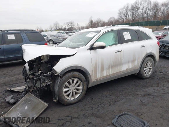 2018 Kia Sorento LX with VIN 5XYPGDA34JG423007, listed as a IAAI auction lot 41552932 with 106,027 mi miles. Bid and sale history available at carsss.com. Image 2.