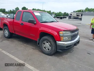 2005 Chevrolet Colorado LS Z71 z VIN 1GCDT196858158925, wystawiony jako IAAI lot #42313889 z przebiegiem 142 493 mil mil oraz . Historia ofert i sprzedaży dostępna na DreamBid. Obrazek 1.