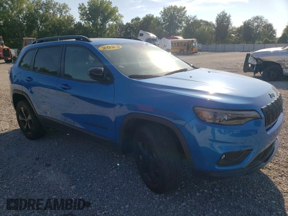 2023 Jeep Cherokee Altitude Lux with VIN 1C4PJMMB3PD101566, listed as a Copart auction lot 68353264 with 5,201 mi miles and Salvage Title. Bid and sale history available at carsss.com. Image 4.