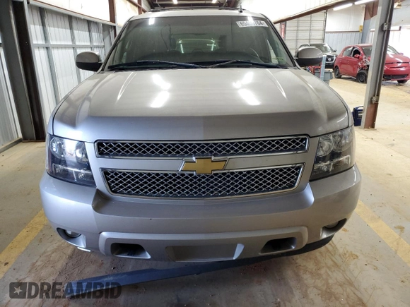 2008 Chevrolet Suburban LTZ with VIN 3GNFC16048G159049, listed as a Copart auction lot 65454764 with 251,431 mi miles and Salvage Title. Bid and sale history available at carsss.com. Image 5.
