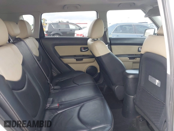 2013 Kia Soul ! with VIN KNDJT2A67D7546771, listed as a IAAI auction lot 41494414 with 135,810 mi miles. Bid and sale history available at carsss.com. Image 8.