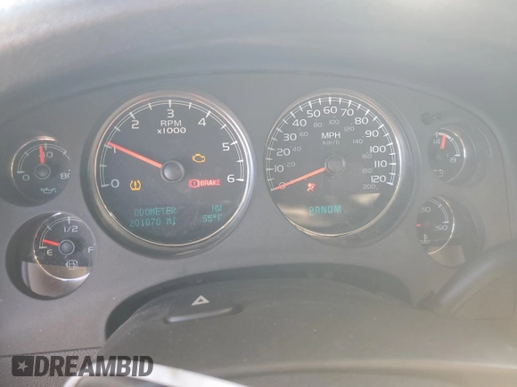 2011 GMC Yukon XL Denali with VIN 1GKS1MEF6BR218814, listed as a Copart auction lot 86041684 with 201,070 mi miles and Salvage Title. Bid and sale history available at carsss.com. Image 9.