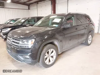 2018 Volkswagen Atlas 3.6L V6 SE with VIN 1V2LR2CA8JC513109, listed as a IAAI auction lot 41820598 with 69,532 mi miles. Bid and sale history available at carsss.com. Image 17.